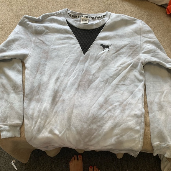 LOTS OF WOMENS CLOTHING AND SHOES - Picture 1 of 3